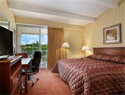 Homespring Inn & Studios - Hartford South - Rocky Hill Room photo